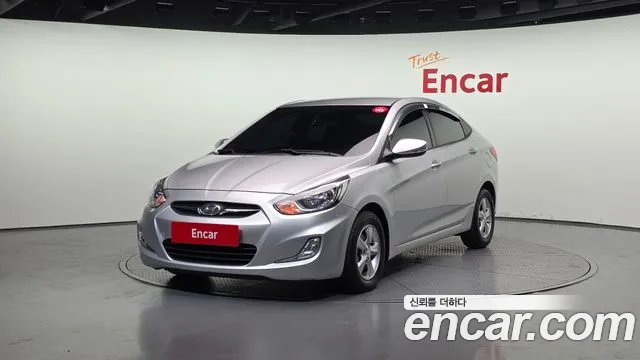 Hyundai Accent 2011 — фото 1