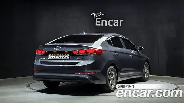 Hyundai AVANTE 2017 — фото 2