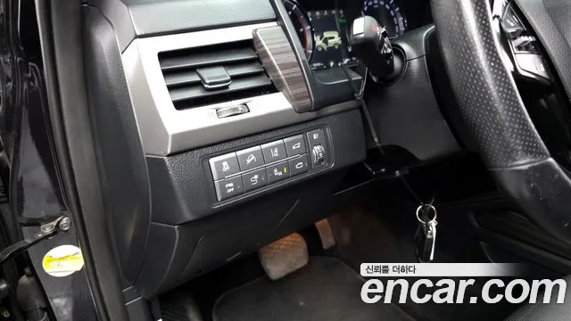 KG_Mobility_Ssangyong Rexton 2018 — фото 16