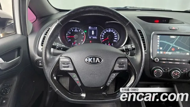 Kia K3 2018 — фото 13