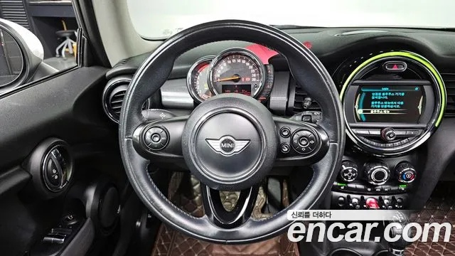 Mini Cooper 2015 — фото 13