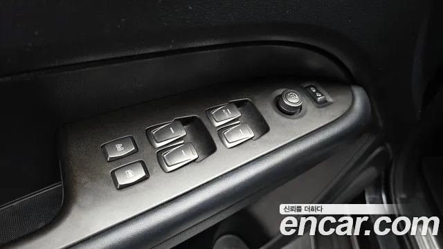 KG_Mobility_Ssangyong Rexton 2019 — фото 18
