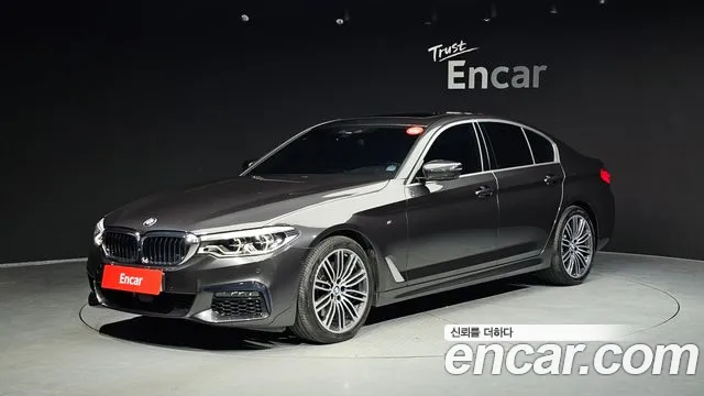 BMW 5-Series 2020 — фото 1