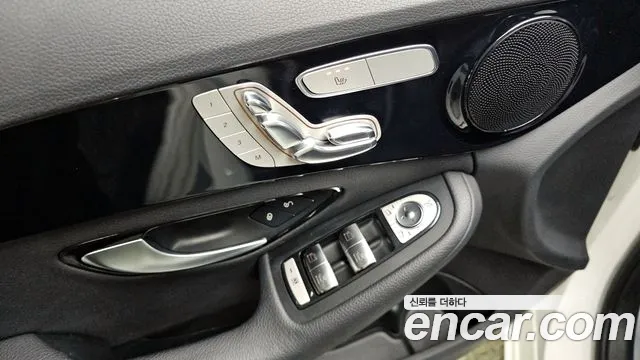 Mercedes-Benz C-Class 2017 — фото 13