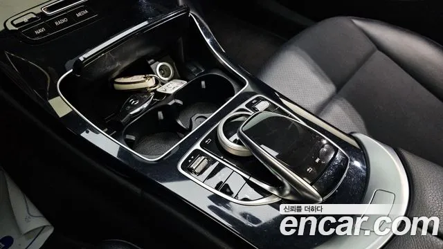 Mercedes-Benz C-Class 2017 — фото 18