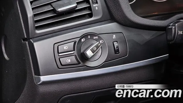 BMW X3 2011 — фото 16