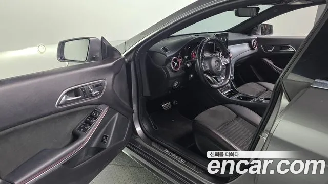 Mercedes-Benz CLA-Class 2018 — фото 11