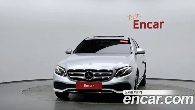 Mercedes-Benz E-Class 2017 — фото 2
