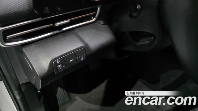 Hyundai AVANTE 2021 — фото 16
