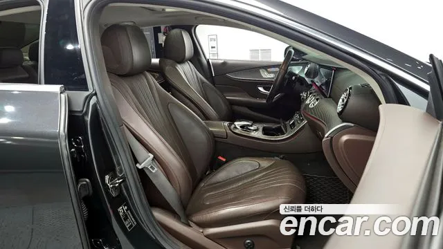 Mercedes-Benz CLS-Class 2020 — фото 10