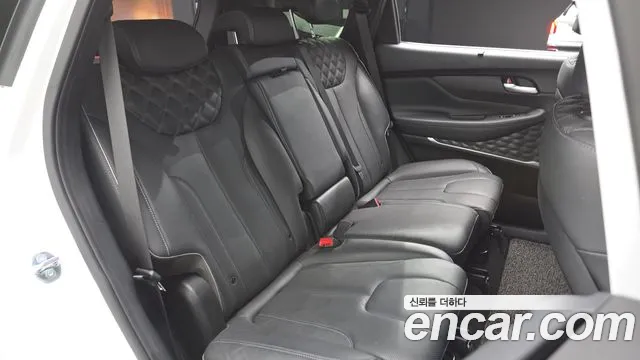 Hyundai Santafe 2023 — фото 12