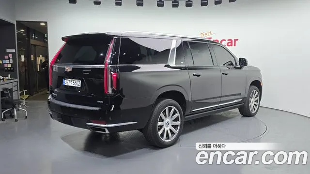 Cadillac Escalade 2023 — фото 2