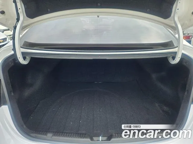 Hyundai AVANTE 2015 — фото 13
