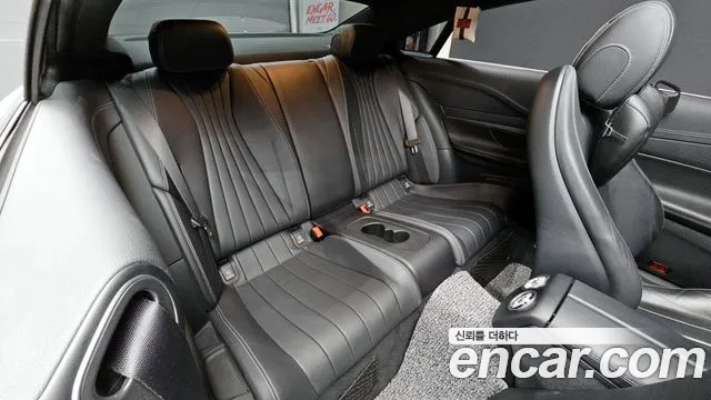 Mercedes-Benz E-Class 2019 — фото 11