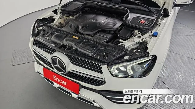Mercedes-Benz GLE-Class 2021 — фото 6
