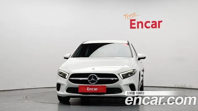 Mercedes-Benz A-Class 2019 — фото 3