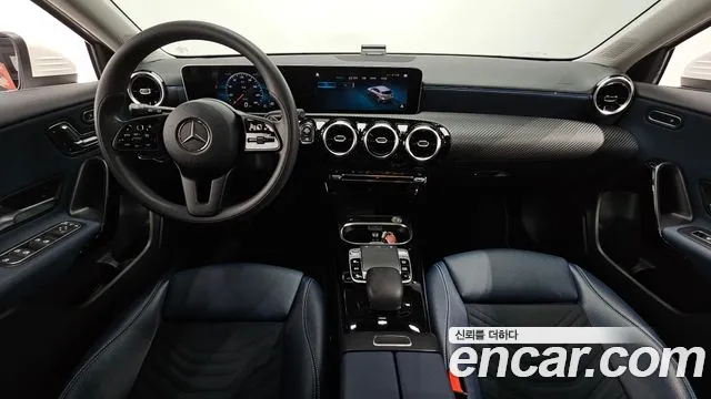 Mercedes-Benz A-Class 2019 — фото 7