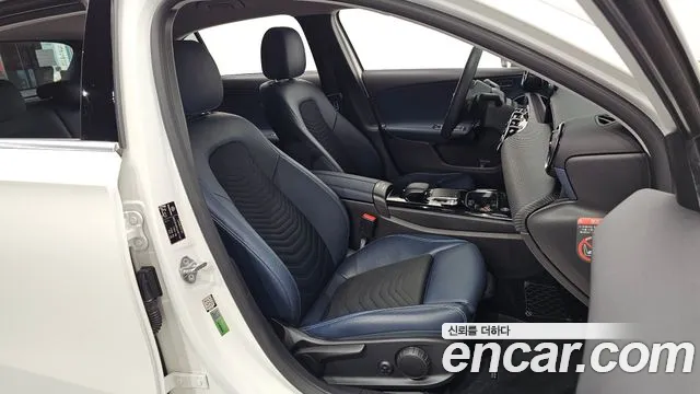 Mercedes-Benz A-Class 2019 — фото 10
