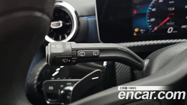 Mercedes-Benz A-Class 2019 — фото 19