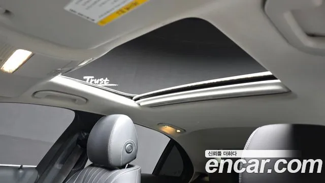 Mercedes-Benz E-Class 2020 — фото 19