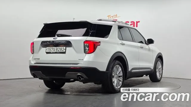 Ford Explorer 2020 — фото 2