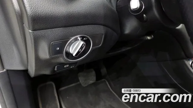 Mercedes-Benz CLA-Class 2017 — фото 16
