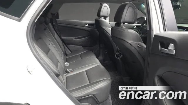 Hyundai Tucson 2018 — фото 12