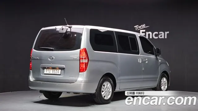 Hyundai Starex 2016 — фото 2