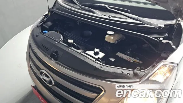 Hyundai Starex 2016 — фото 6