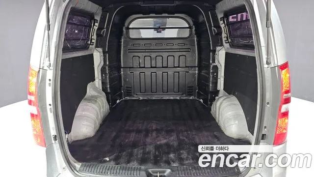 Hyundai Starex 2016 — фото 20