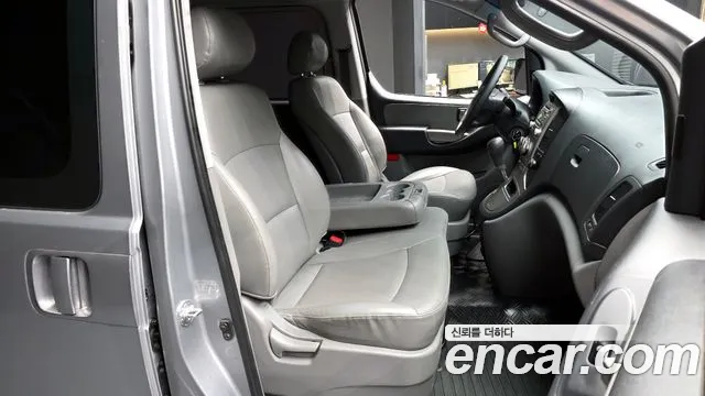 Hyundai Starex 2014 — фото 11