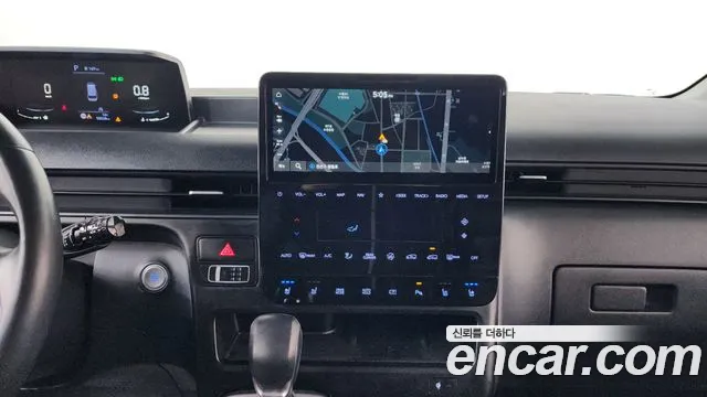Hyundai Staria 2023 — фото 14