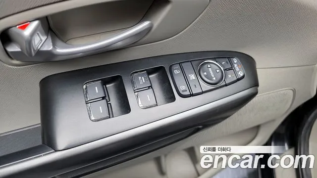 Kia Canival 2016 — фото 14