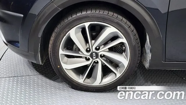 Kia Niro 2018 — фото 5