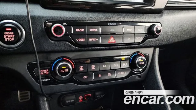 Kia Niro 2018 — фото 16
