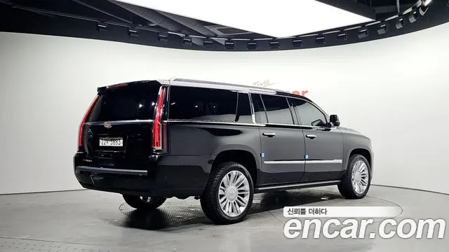Cadillac Escalade 2019 — фото 2