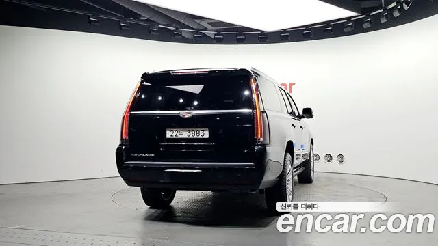 Cadillac Escalade 2019 — фото 4