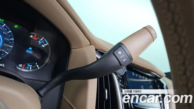 Cadillac Escalade 2019 — фото 9