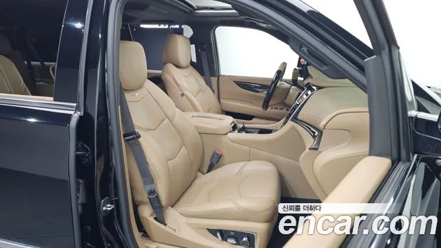 Cadillac Escalade 2019 — фото 12