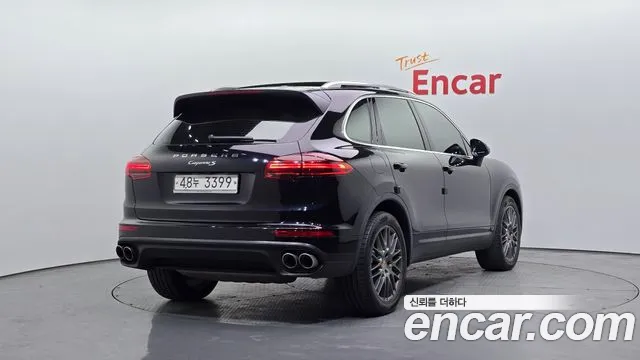 Porsche Cayenne 2015 — фото 2