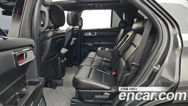 Ford Explorer 2020 — фото 11