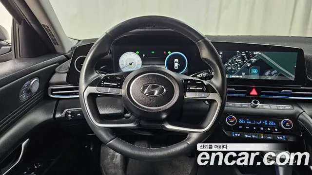 Hyundai AVANTE 2023 — фото 13