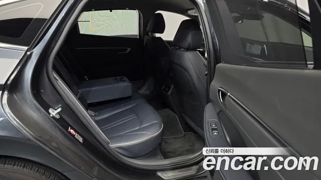 Hyundai Sonata 2022 — фото 12