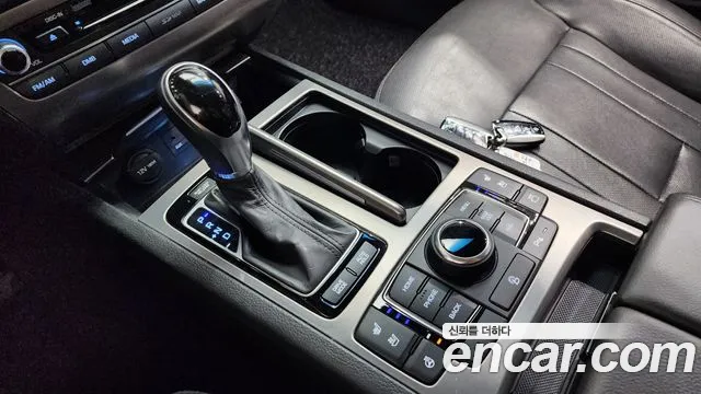 Hyundai Genesis 2015 — фото 9