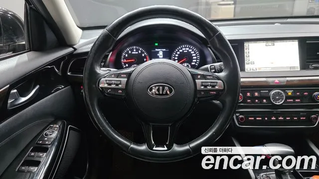 Kia K7 2018 — фото 13