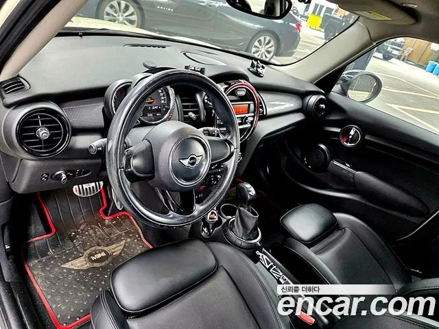 Mini Cooper 2015 — фото 15