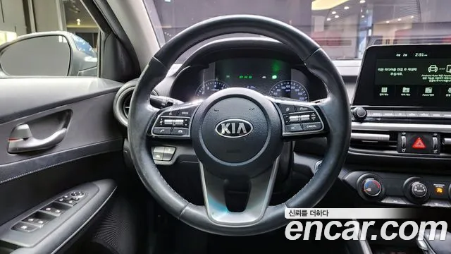 Kia K3 2019 — фото 14