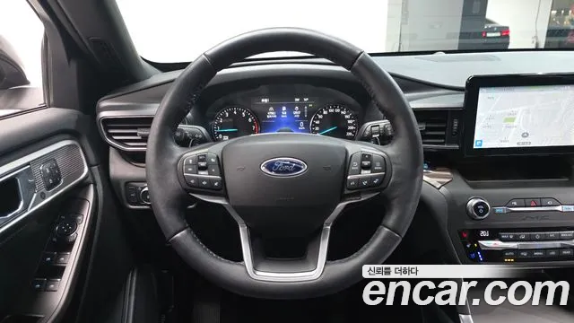 Ford Explorer 2020 — фото 12