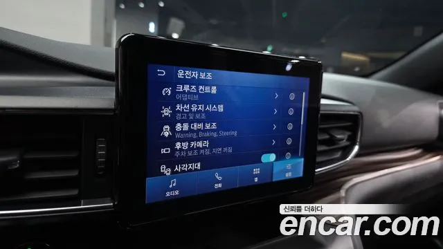 Ford Explorer 2020 — фото 16