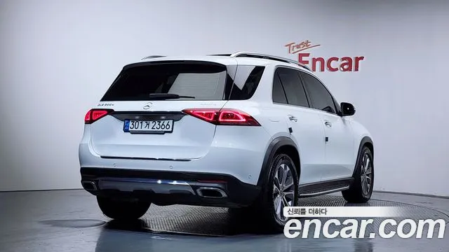 Mercedes-Benz GLE-Class 2021 — фото 2